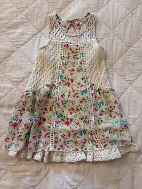 Floral and crochet little girls dress size 5 by Baby Sara